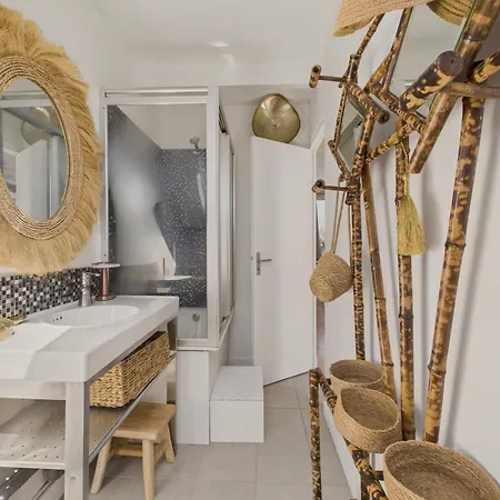 Vue - Pour 2 Adultes Et 1 Enfant ポミシェ